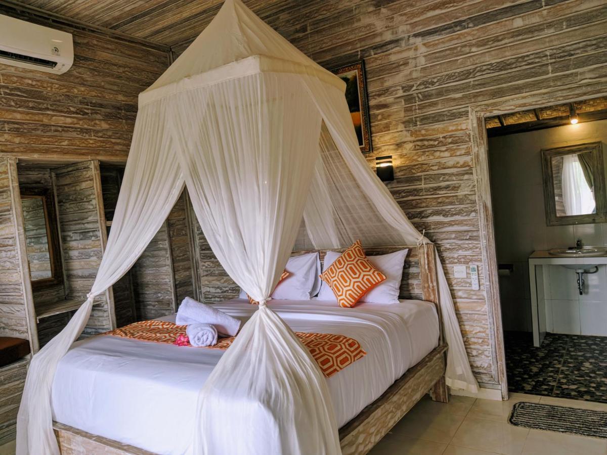 Mesari Hut Lembongan Exterior foto